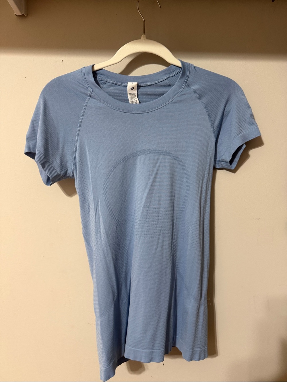 Lululemon Swiftly Tech Short-Sleeve Shirt 2.0 Hip Length